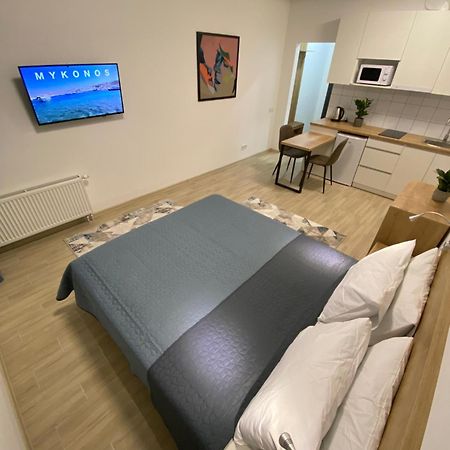 Pattern Apt Rodos Київ Екстер'єр фото